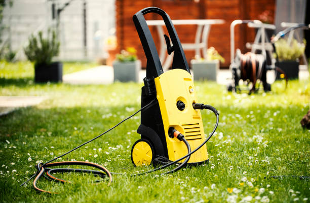Best Pool Deck Cleaning  in Long Lake, MN